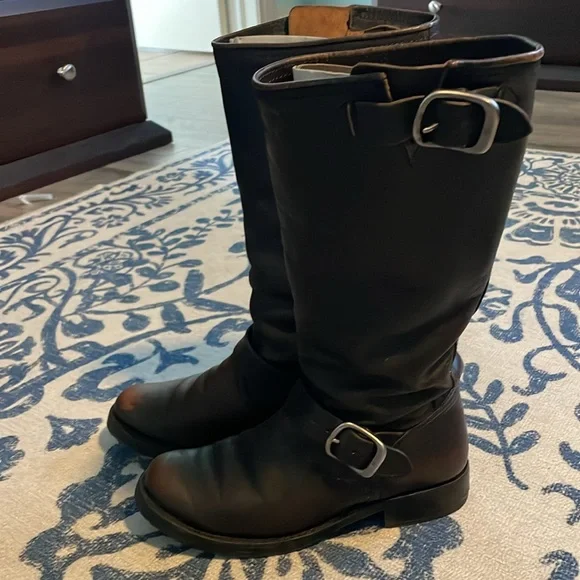 Veronica Slouch - Picture 2 of 11